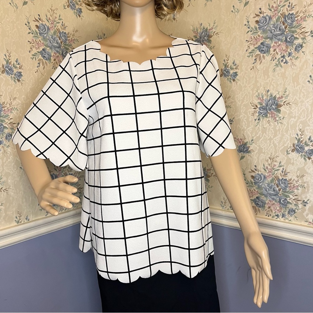 Black & White Checkered Blouse, Scalloped Hem, Neck & Sleeves, Size M